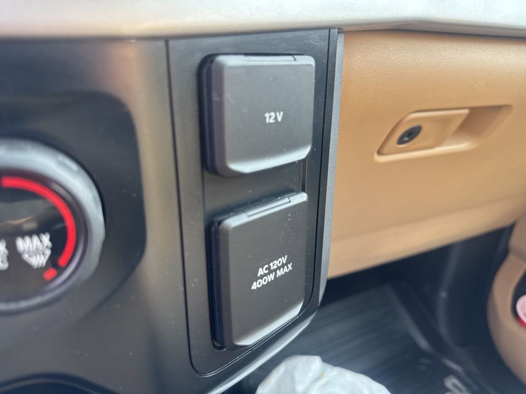 Used 2023 Ford F150 XLT w/ Trailer Tow Package image 15