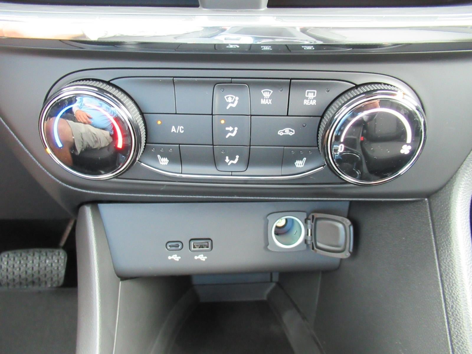 New 2026 Buick Encore GX Preferred w/ Comfort Package FWD image 29