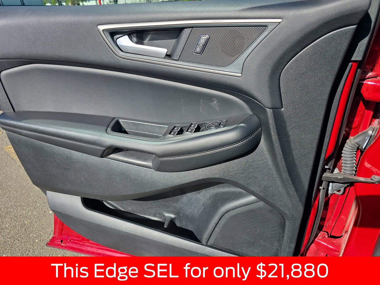 Used 2024 Ford Edge SEL image 33