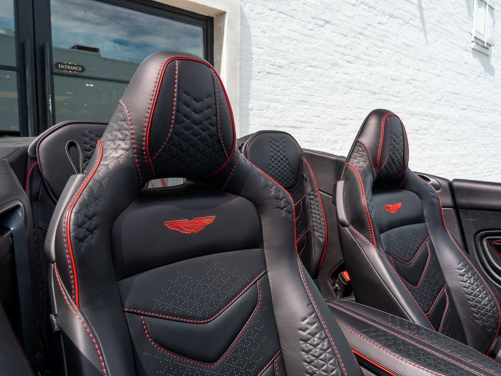 Used 2023 Aston Martin DBS Superleggera Volante RWD image 23
