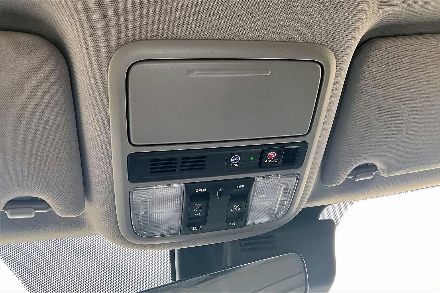 Used 2019 Honda Pilot Touring image 33