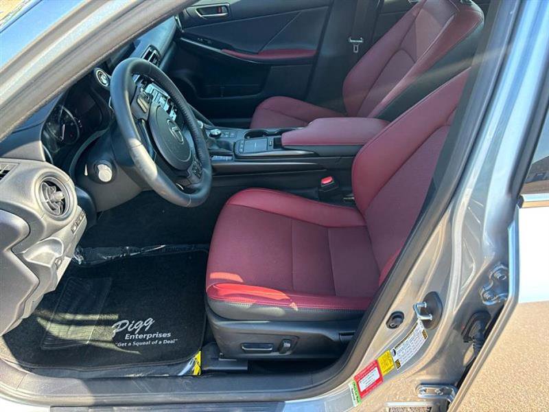 Used 2025 Lexus IS 350 F Sport image 11
