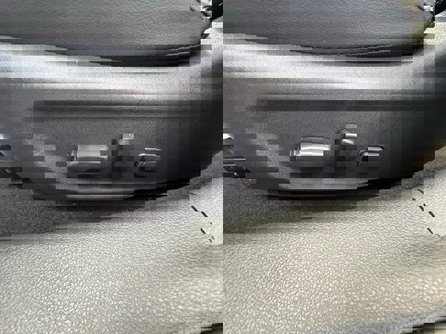 New 2025 Nissan Sentra SR w/ SR Premium Package image 13