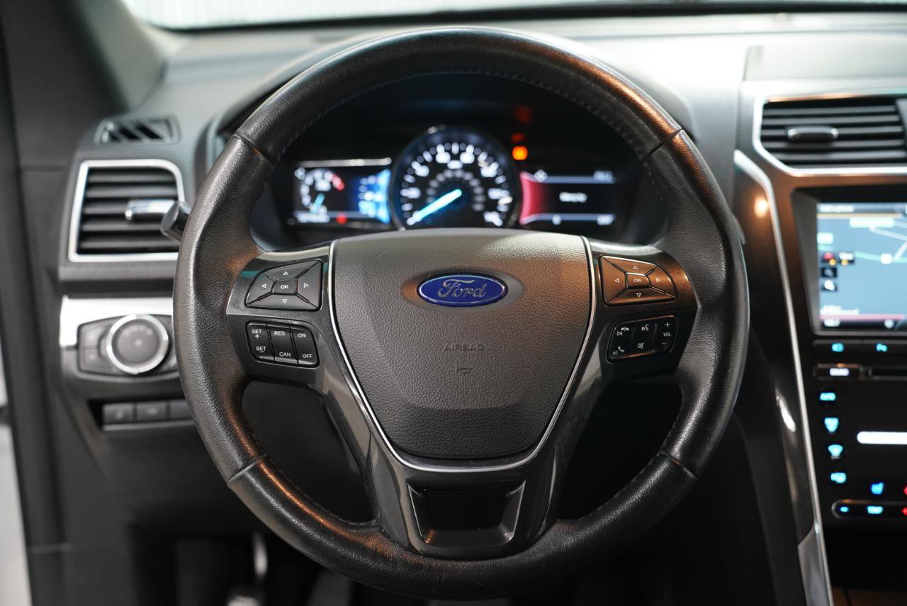 Used 2016 Ford Explorer Limited FWD image 12
