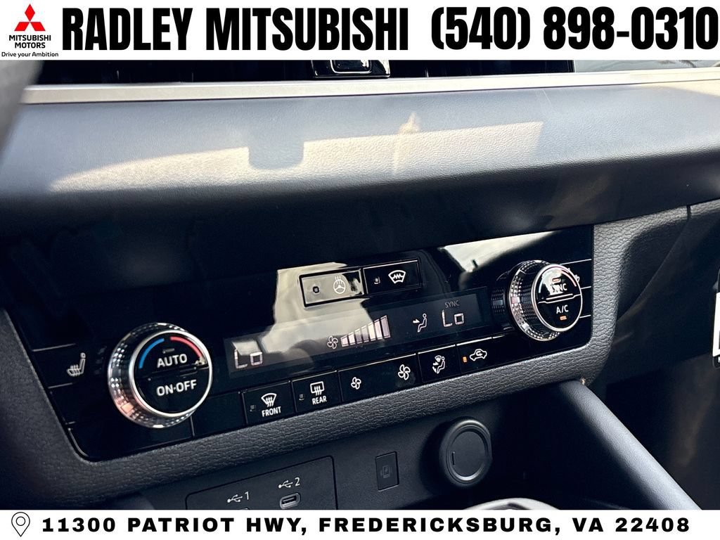 New 2026 Mitsubishi Outlander SE AWD/4WD image 10