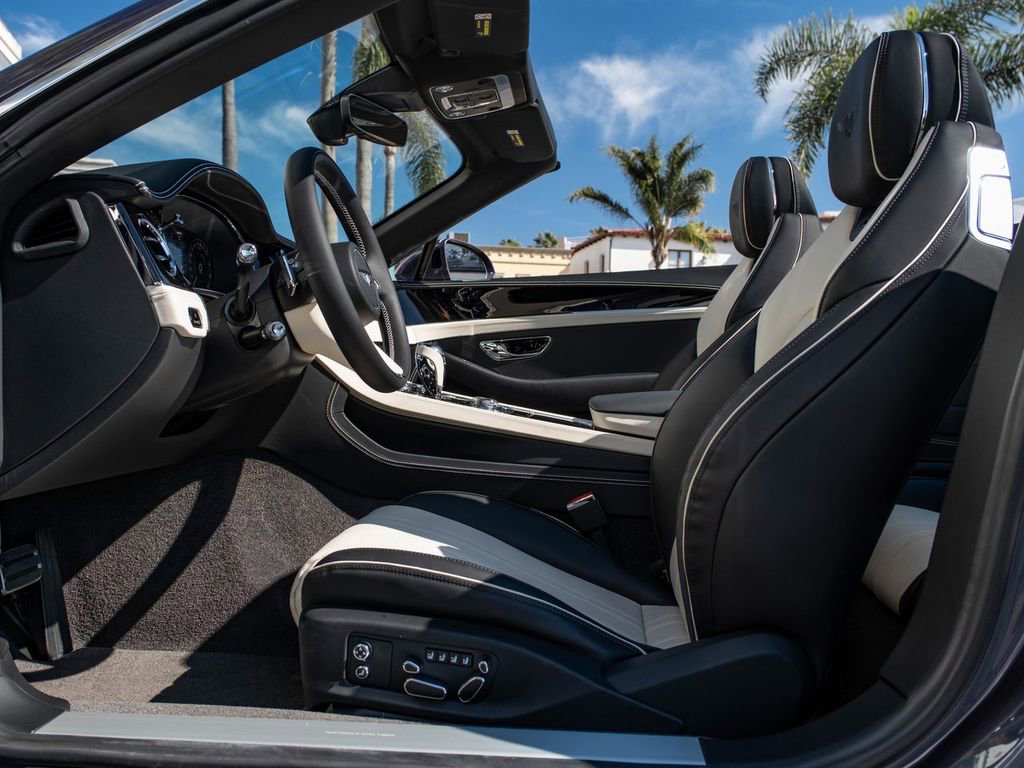 New 2026 Bentley Continental GTC AWD/4WD image 13