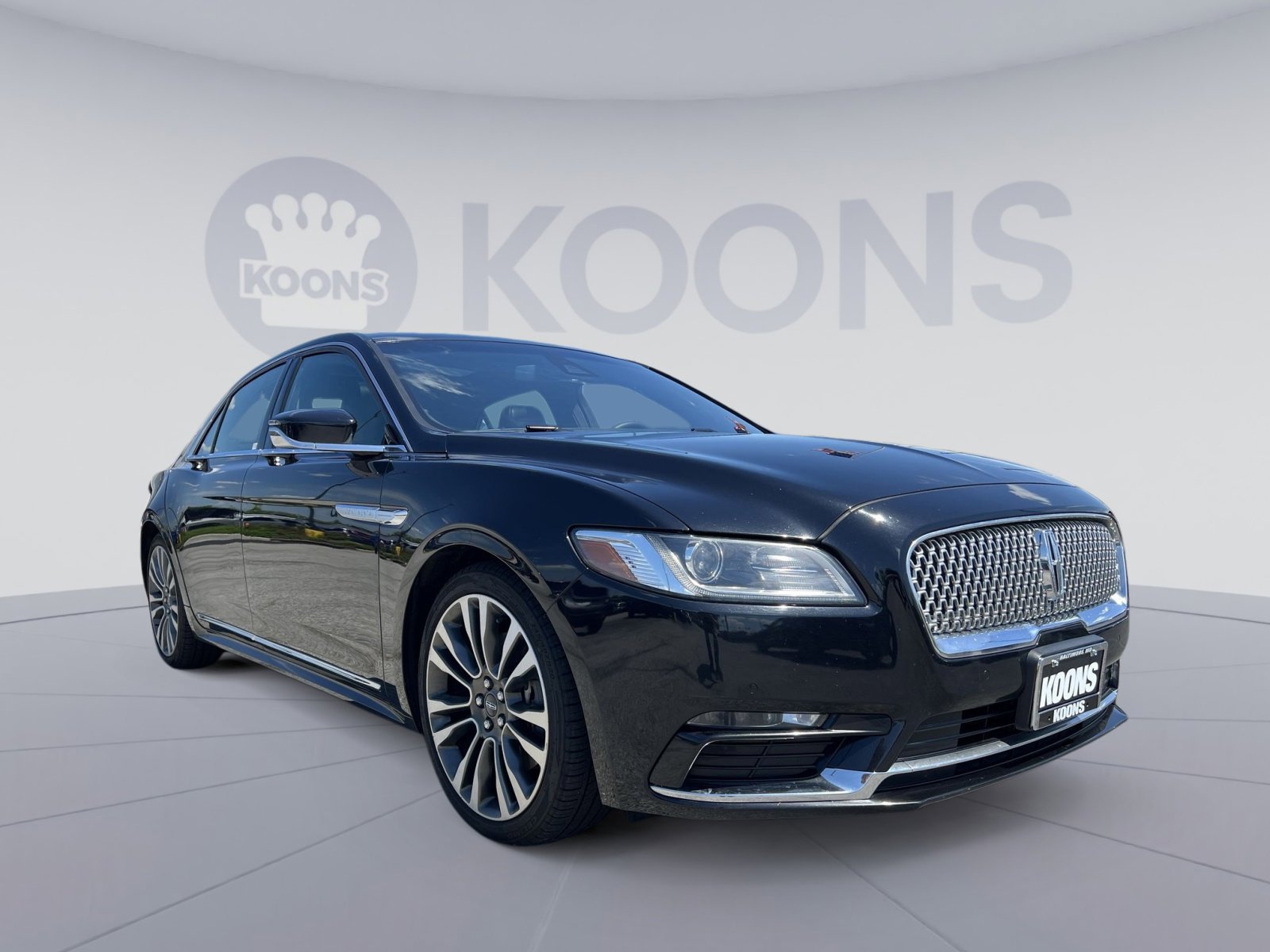 Used 2020 Lincoln Continental AWD w/ Premium Package image 18