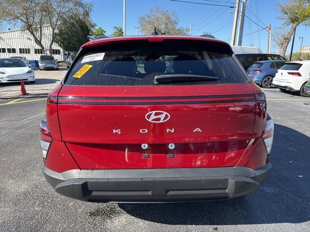 Used 2025 Hyundai Kona SEL image 4