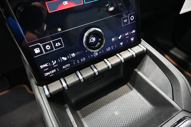New 2026 GMC Terrain AT4 w/ Convenience Package III AWD/4WD image 17