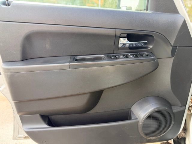 Used 2009 Jeep Liberty Rocky Mountain image 14