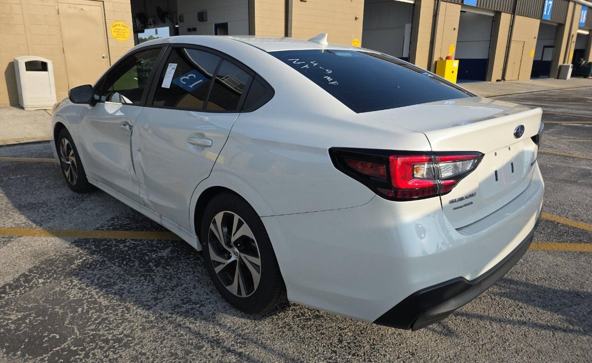 Used 2025 Subaru Legacy Premium AWD/4WD image 12