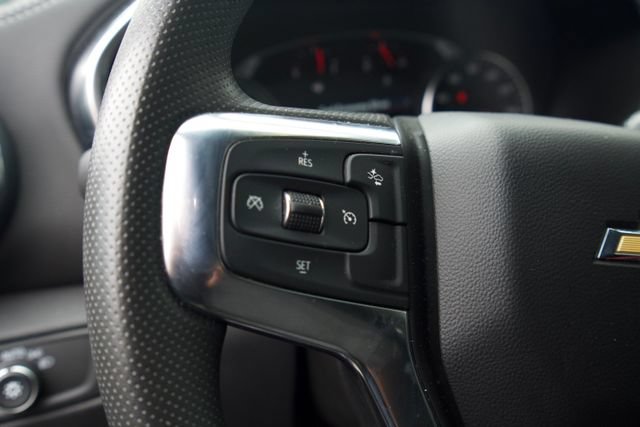 Used 2025 Chevrolet Blazer LT FWD image 16