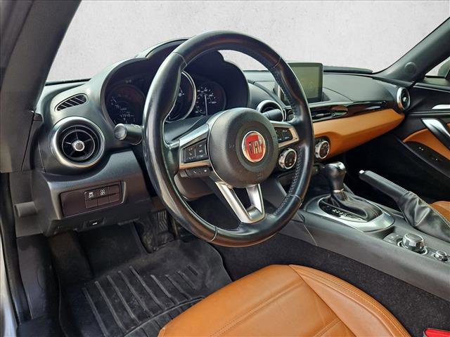 Used 2017 FIAT 124 Spider Lusso image 10