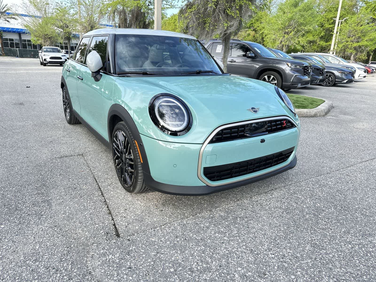 Used 2025 MINI Cooper S image 8