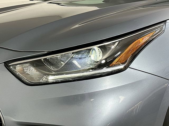 Used 2022 Toyota Highlander Platinum AWD/4WD image 27