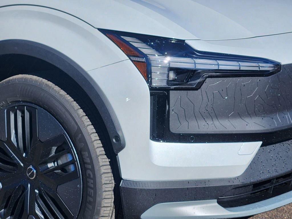 New 2026 Volvo EX30 Cross Country Ultra w/ Protection Package Premier image 25