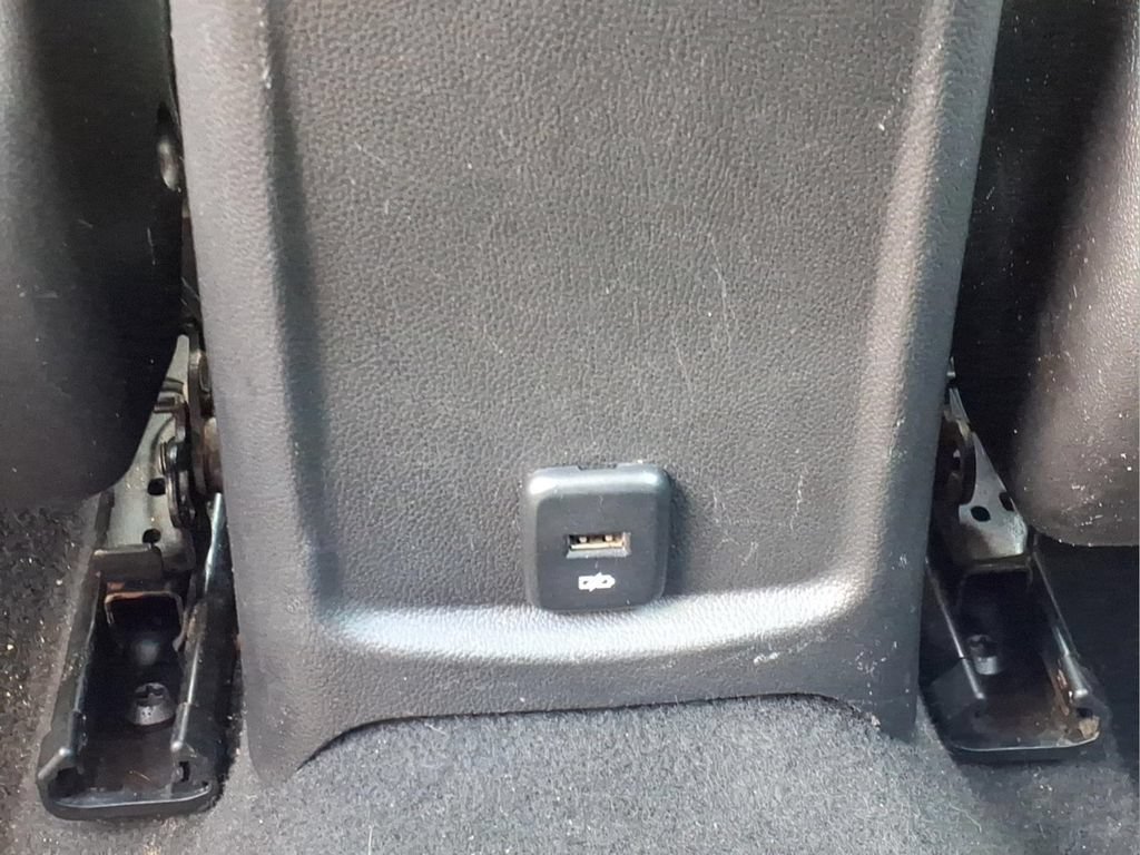 Used 2017 Chevrolet Cruze LT FWD image 17