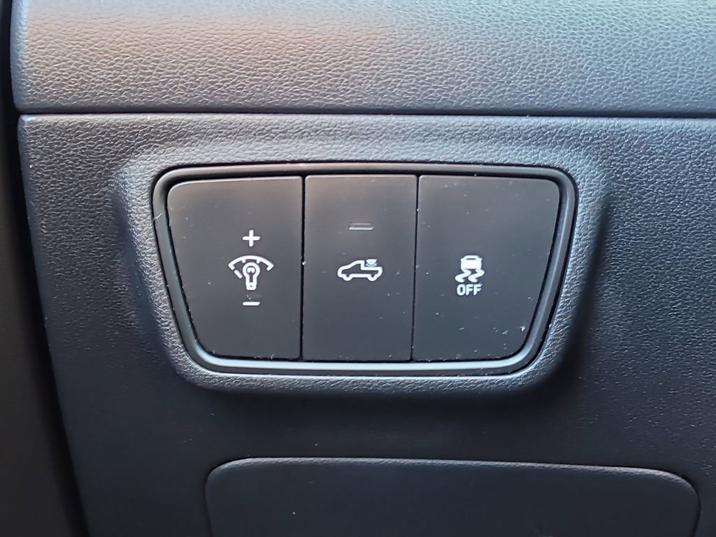 Used 2022 Hyundai Santa Cruz Limited image 30