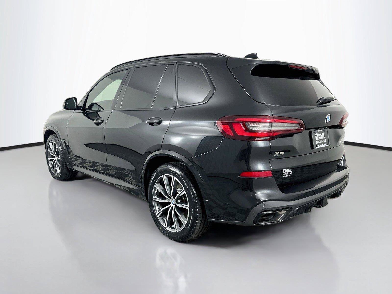Used 2021 BMW X5 M50i AWD/4WD image 10