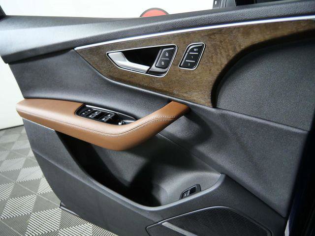 Used 2025 Audi Q7 3.0T Premium Plus w/ Premium Plus Package image 25