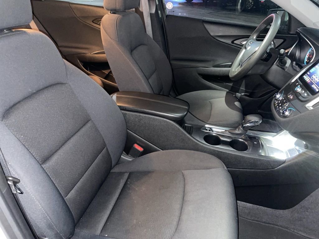 Used 2023 Chevrolet Malibu LT image 10