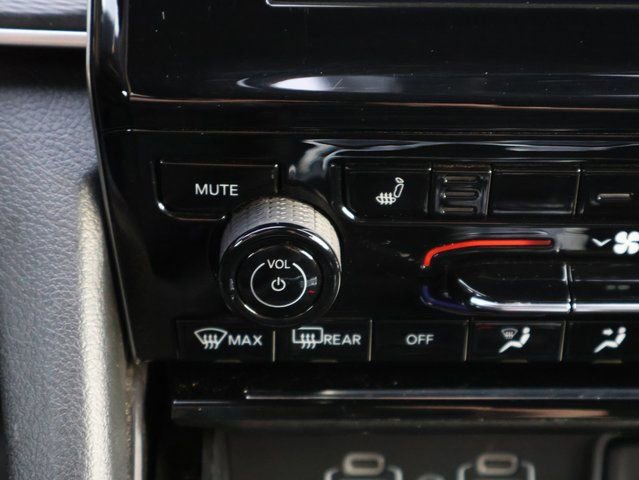 Used 2023 Jeep Grand Cherokee Altitude image 28