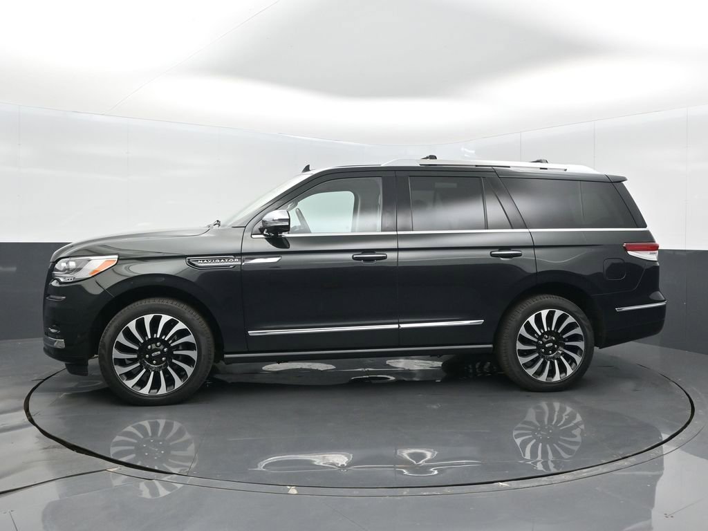 Used 2023 Lincoln Navigator Black Label AWD/4WD image 4