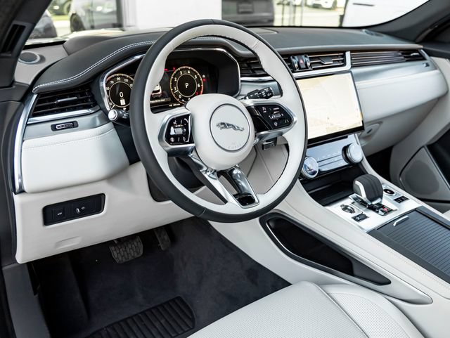 New 2026 Jaguar F-PACE R-Dynamic S AWD/4WD image 17