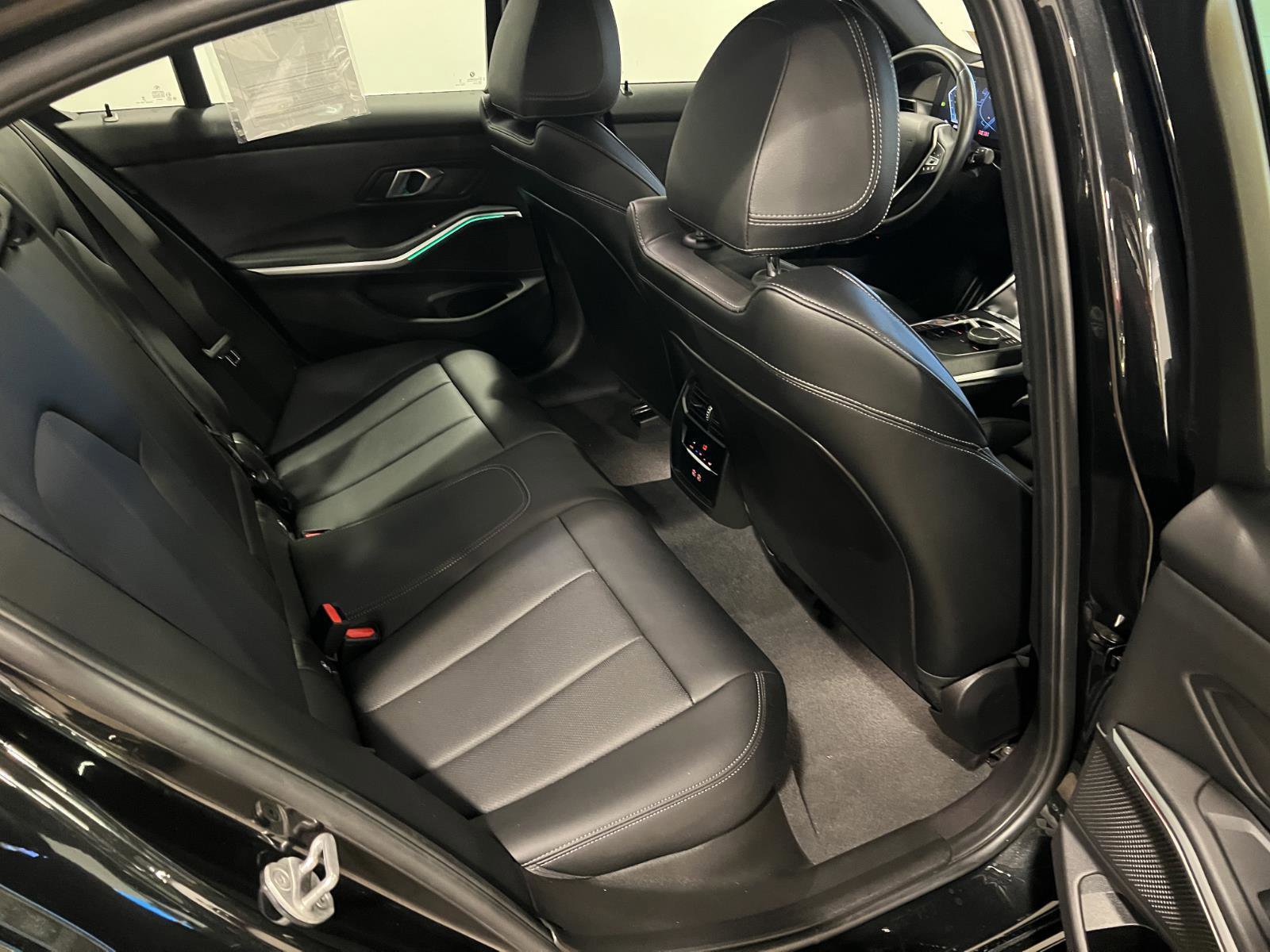 Used 2024 BMW 330i xDrive Sedan image 36