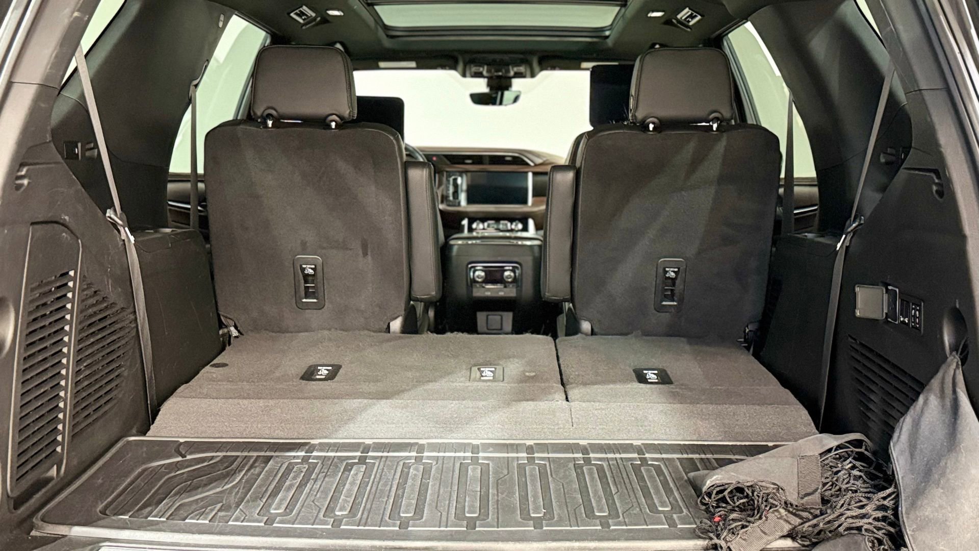 Used 2022 GMC Yukon Denali w/ Denali Ultimate Package image 40