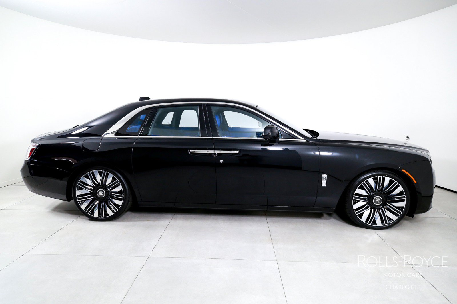 New 2027 Rolls-Royce Ghost AWD/4WD image 10