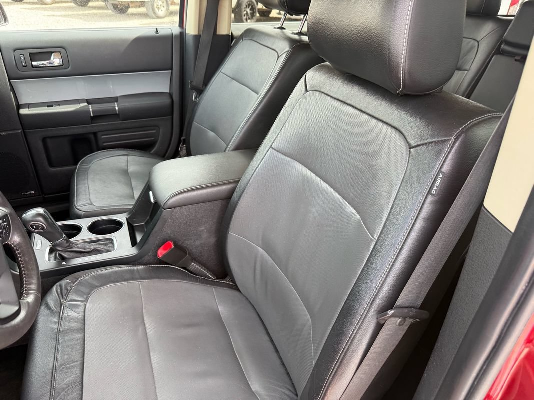 Used 2014 Ford Flex SEL w/ Equipment Group 202A AWD/4WD image 32