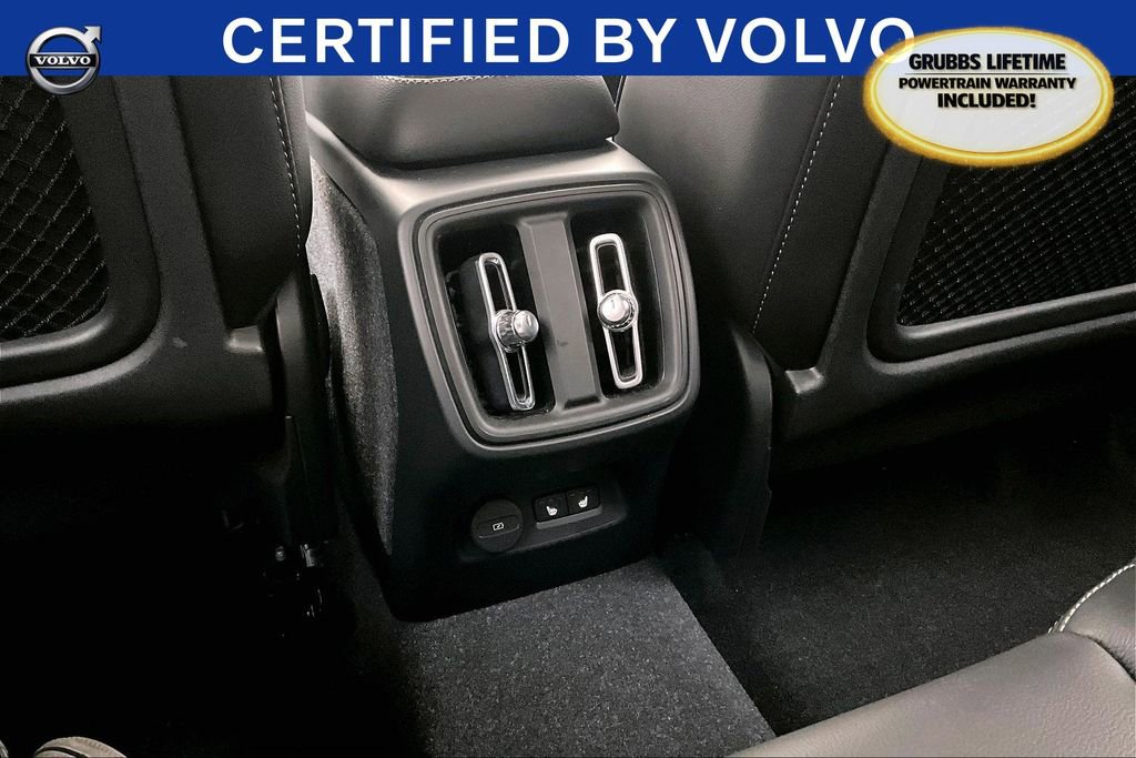 Certified 2023 Volvo XC40 B5 Ultimate w/ Protection Package Premier image 32