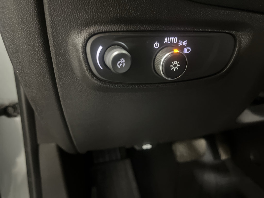 Certified 2024 Chevrolet Equinox RS AWD/4WD image 33