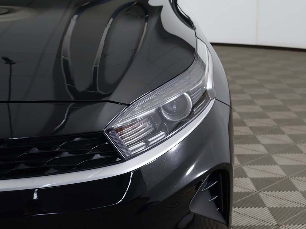 Used 2023 Kia Forte LXS w/ LXS Technology Package image 13