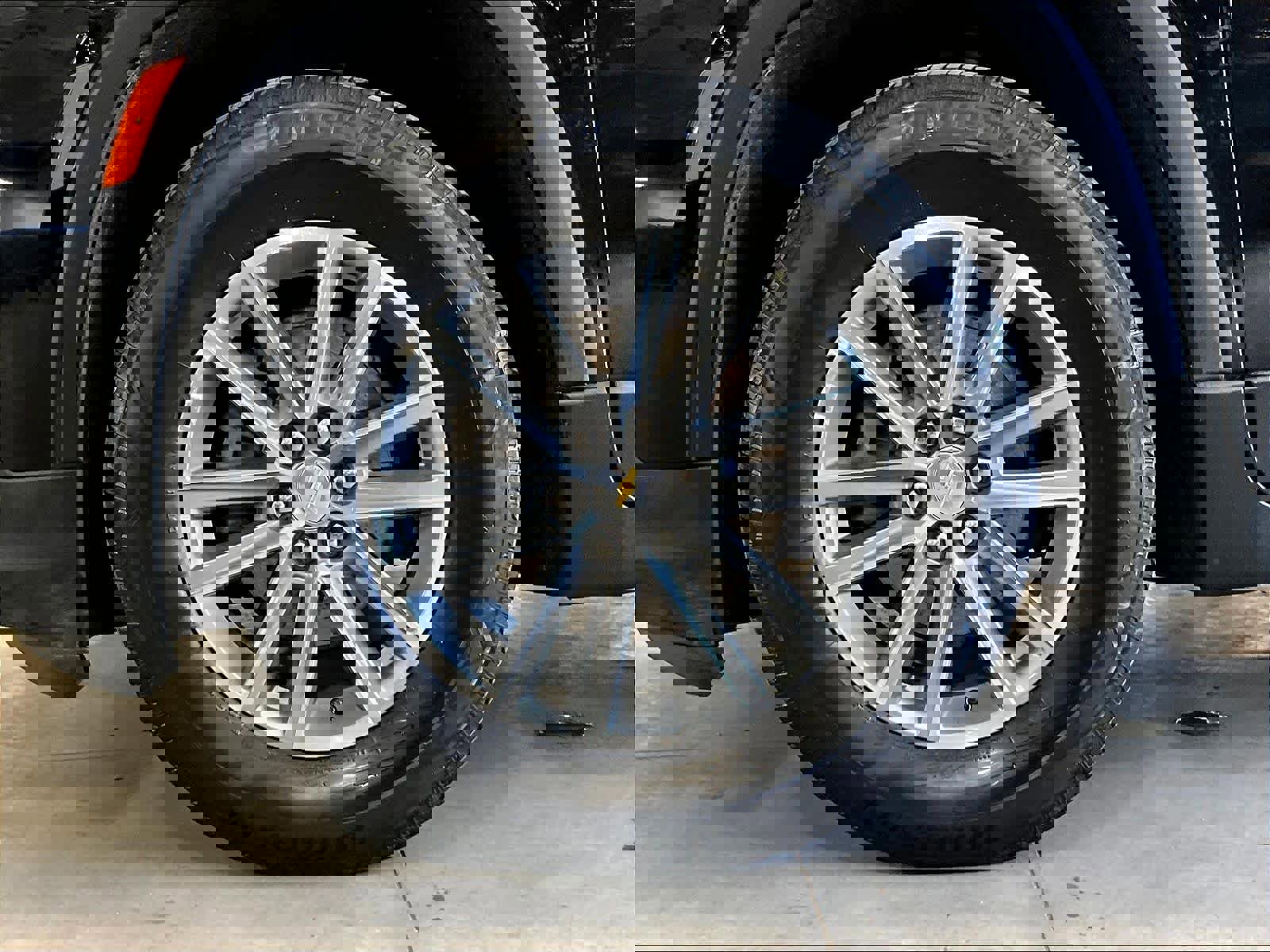 Used 2022 Chevrolet Traverse LT image 7