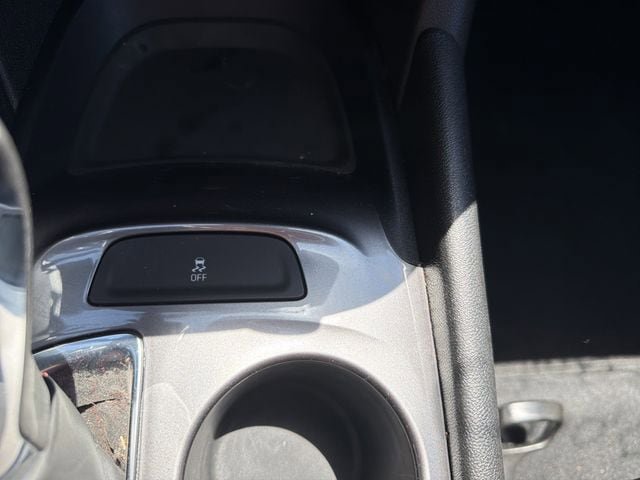 Used 2023 Chevrolet Malibu RS FWD image 31