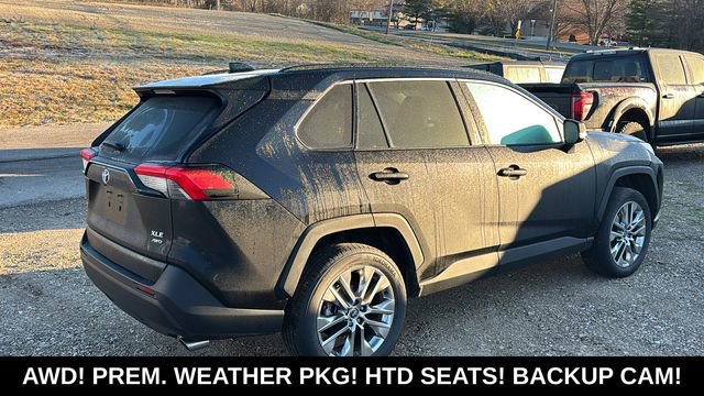 Used 2021 Toyota RAV4 XLE Premium image 29