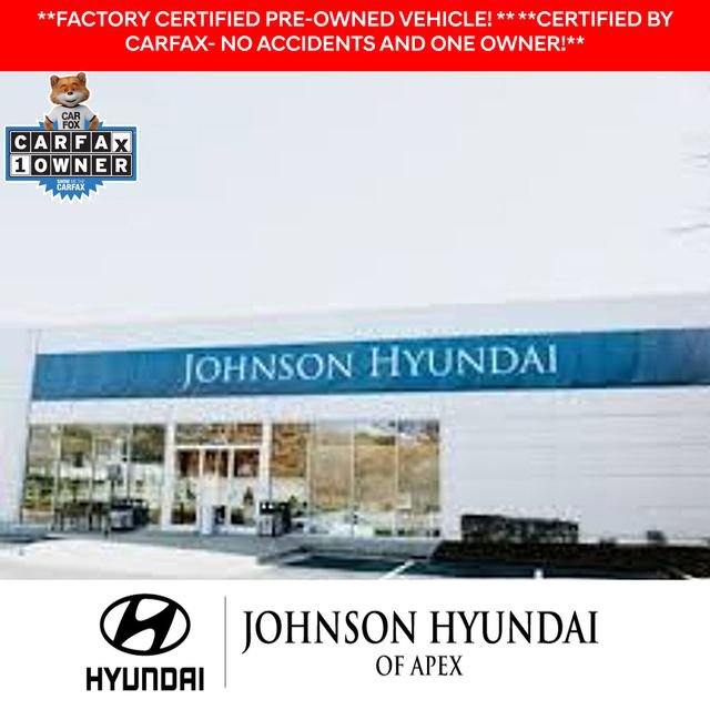 Used 2021 Hyundai Palisade Calligraphy image 2
