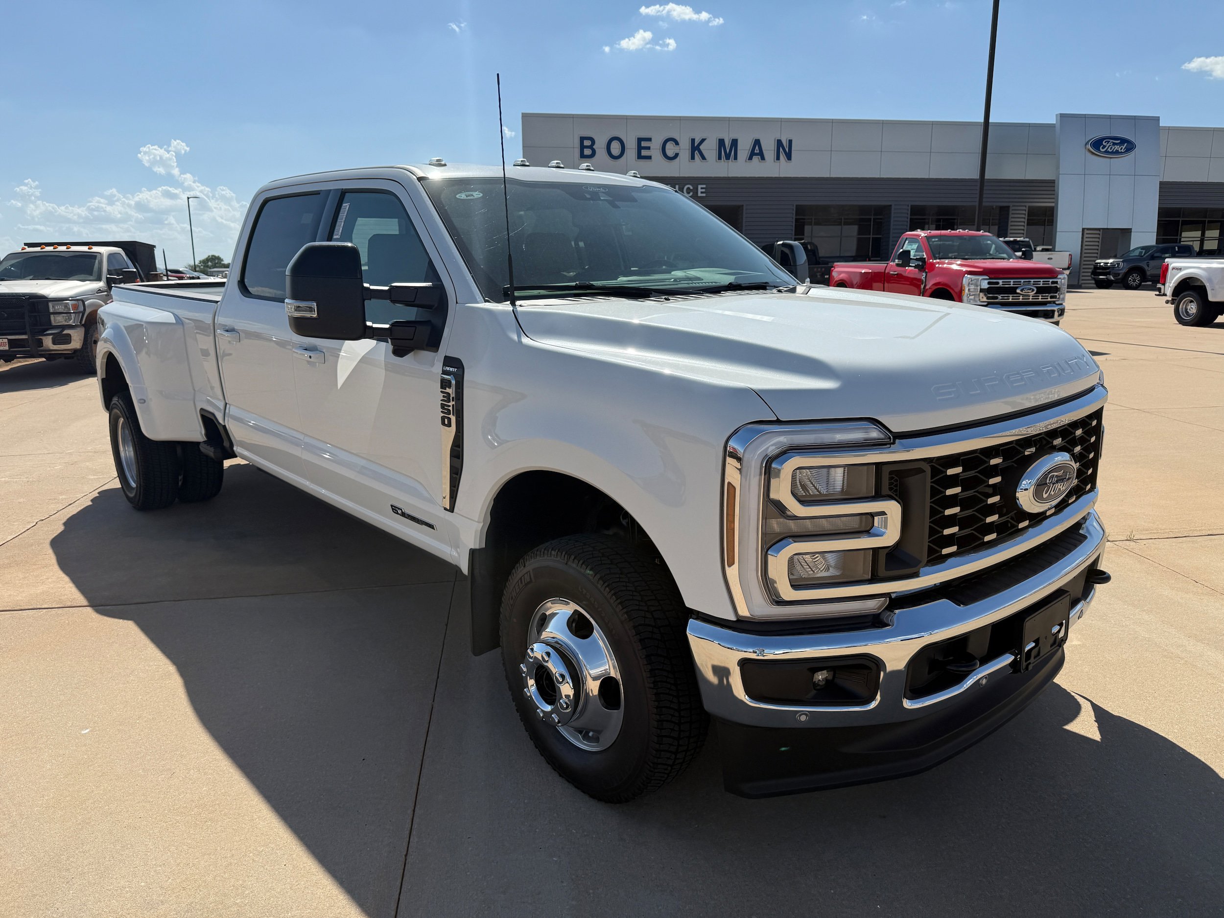 New 2026 Ford F350 Lariat w/ Lariat Ultimate Package AWD/4WD image 8