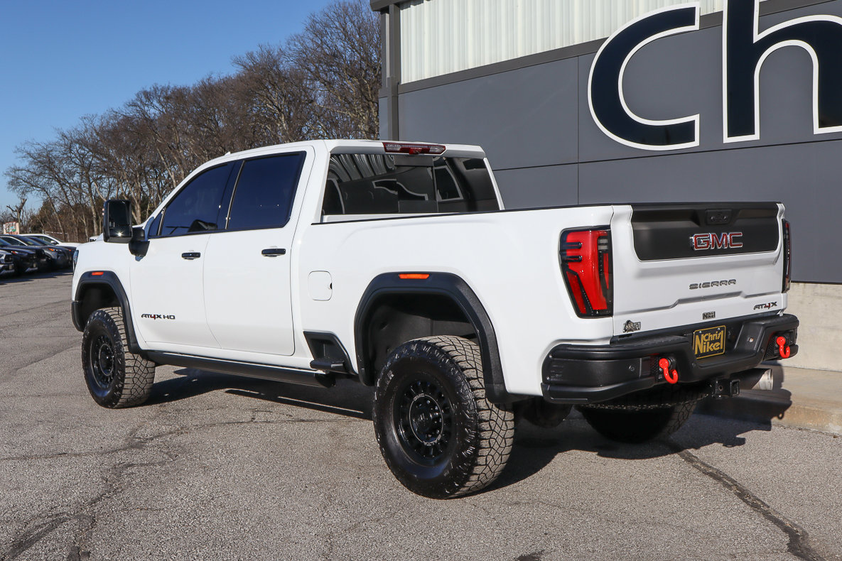 Used 2024 GMC Sierra 2500 AT4X w/ AT4X AEV Edition AWD/4WD image 6