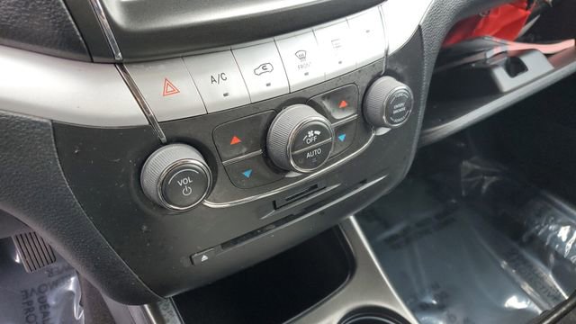 Used 2019 Dodge Journey GT image 19