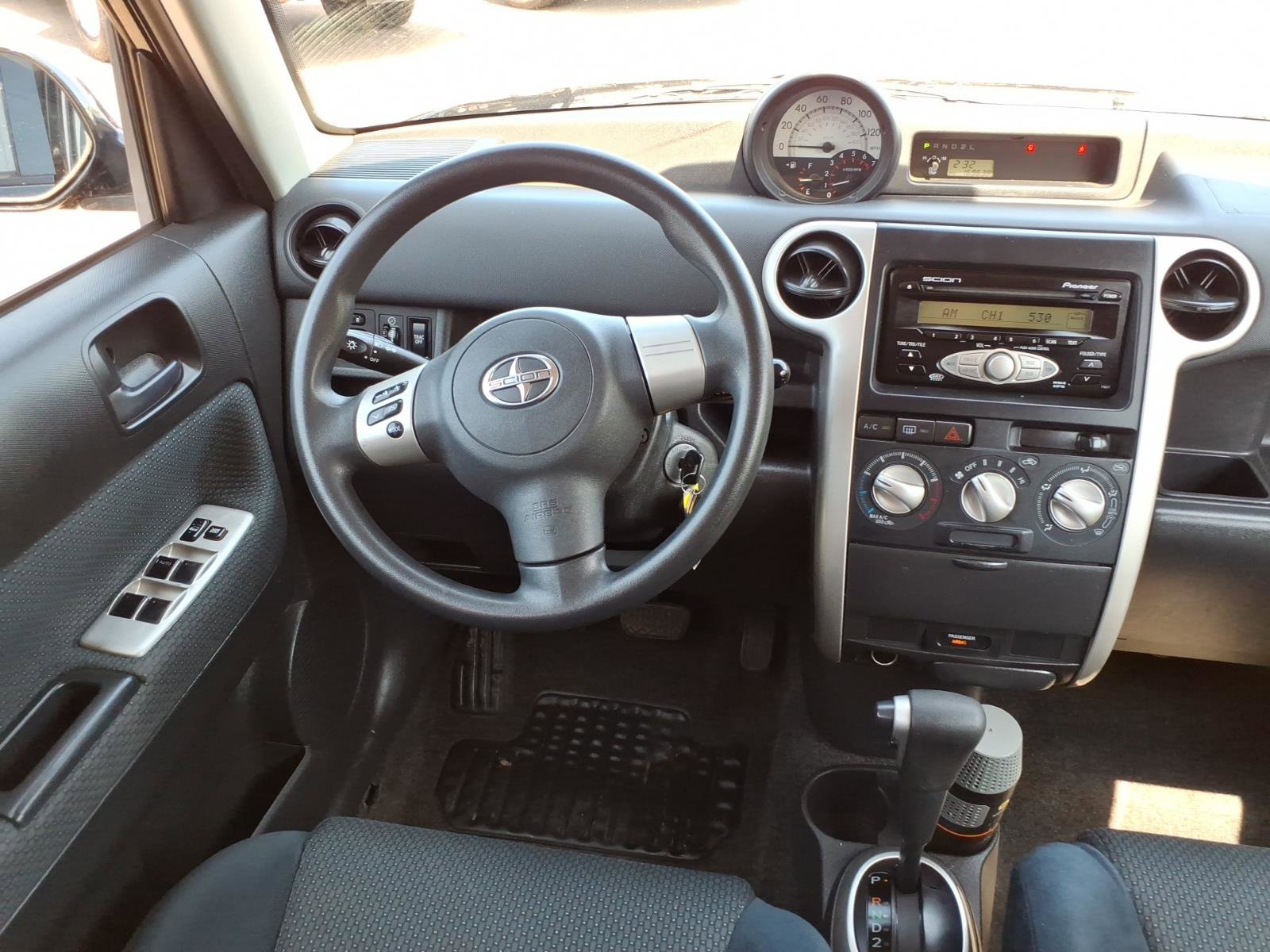 Used 2006 Scion xB FWD image 14