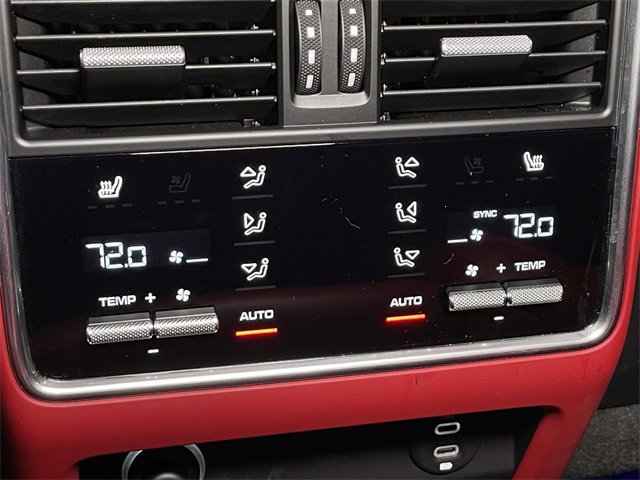 Used 2021 Porsche Cayenne Turbo image 23