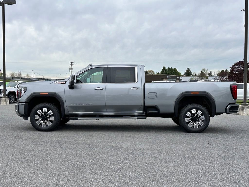 New 2026 GMC Sierra 3500 Denali w/ Denali Reserve Package AWD/4WD image 6