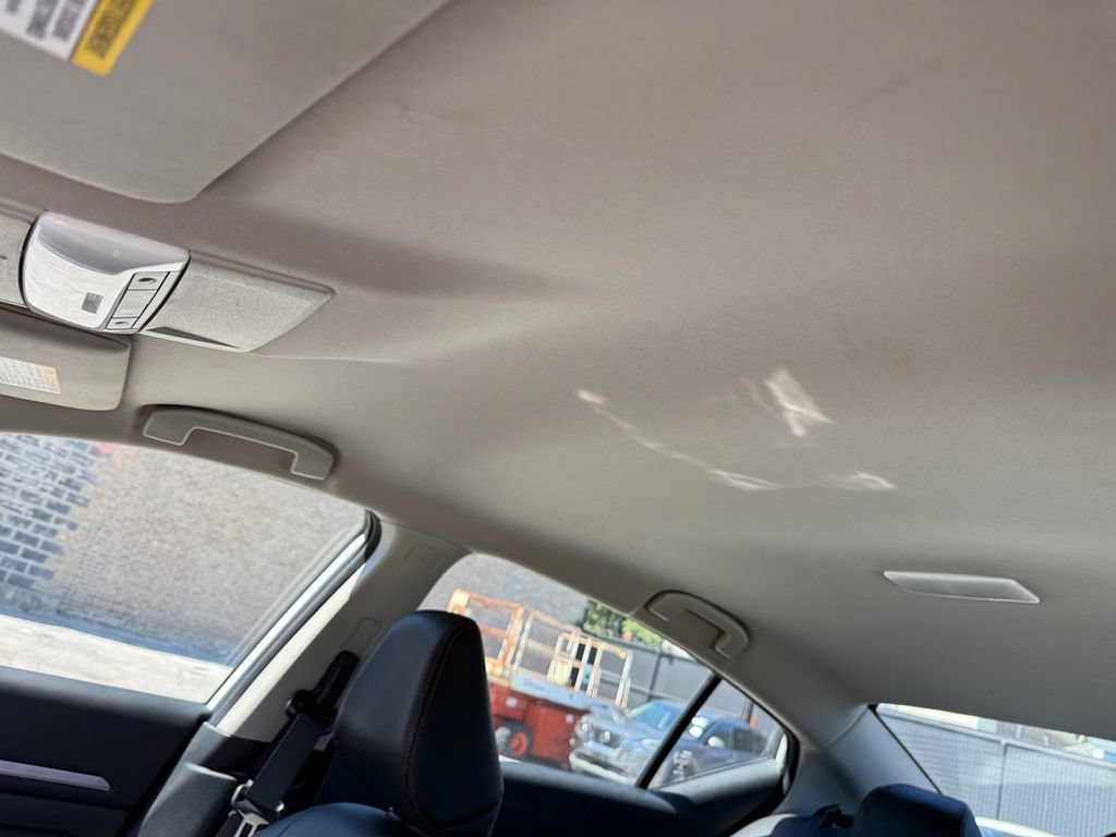 Used 2024 Nissan Altima 2.5 SR FWD image 29