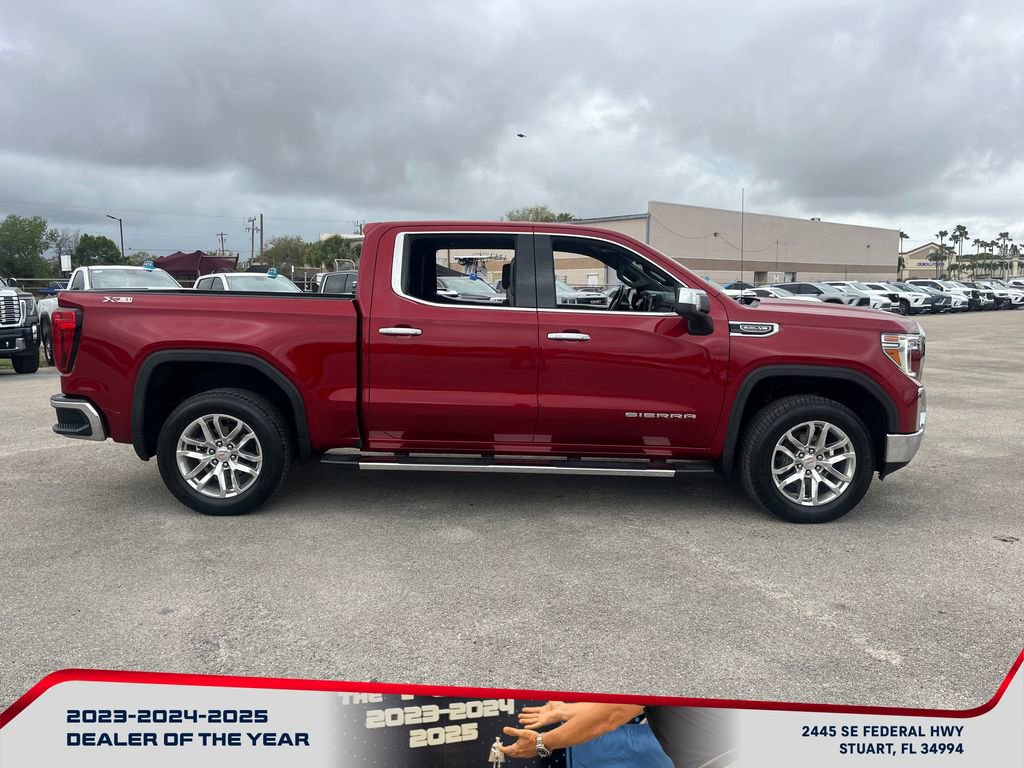 Used 2022 GMC Sierra 1500 SLT image 2