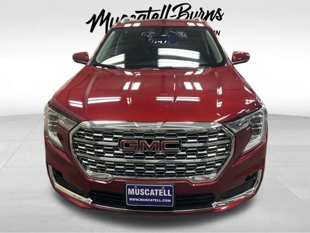 Used 2023 GMC Terrain Denali AWD/4WD image 2