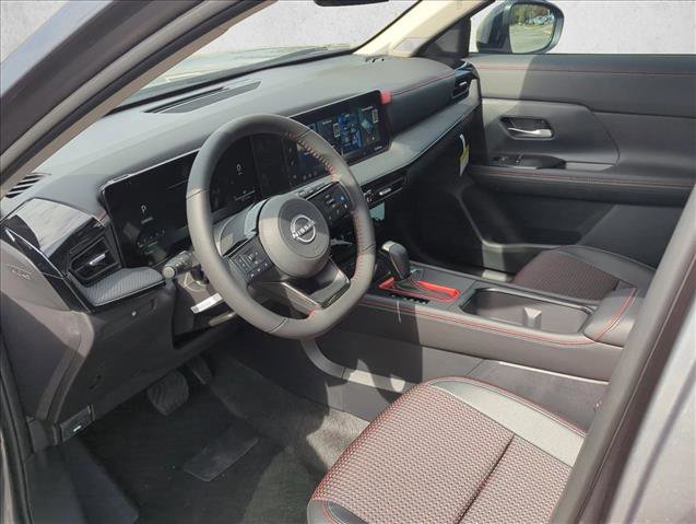 New 2026 Nissan Kicks SR w/ Cold Weather Package image 9