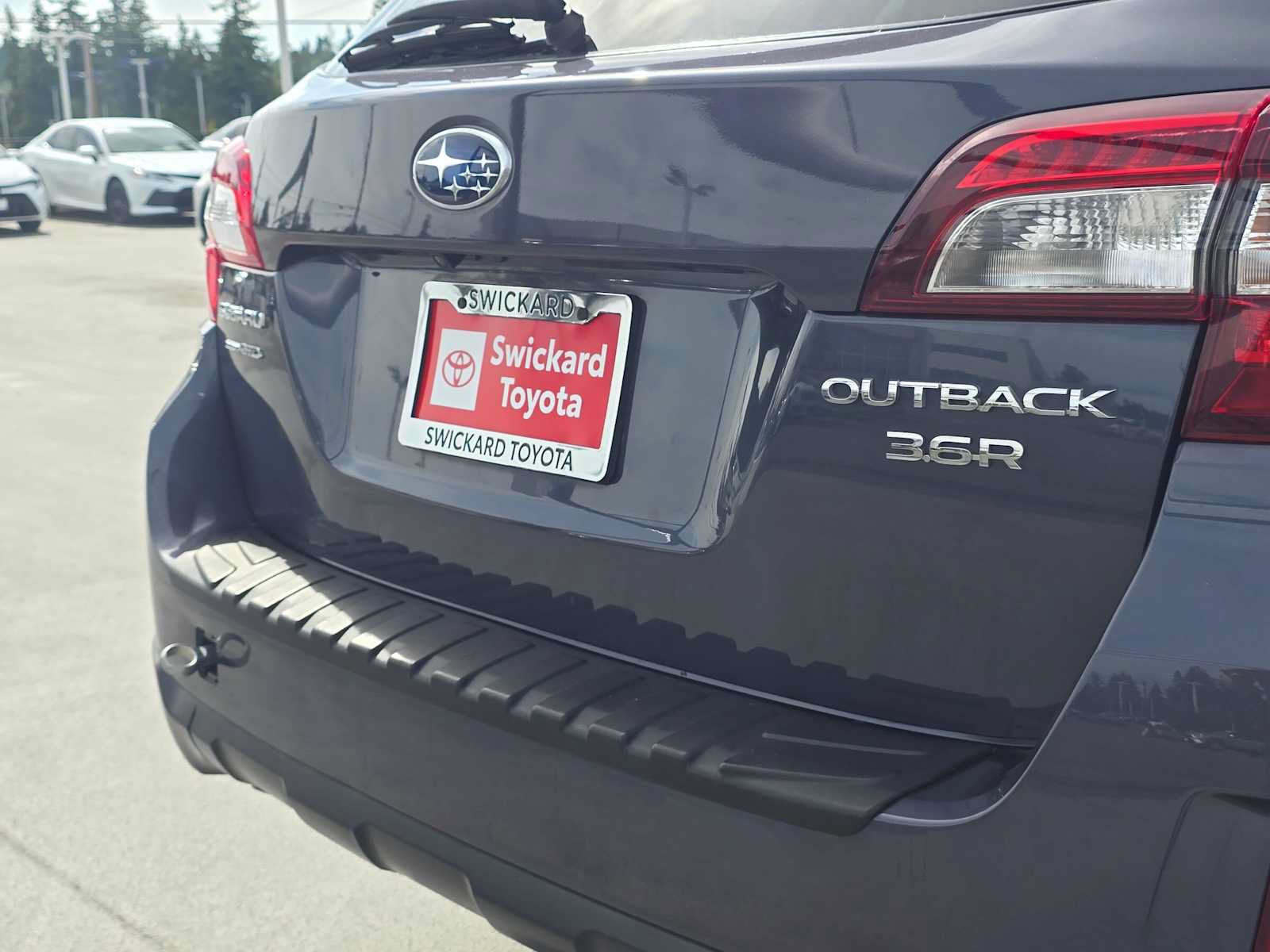Used 2017 Subaru Outback 3.6R Limited w/ Popular Package #5 AWD/4WD image 13